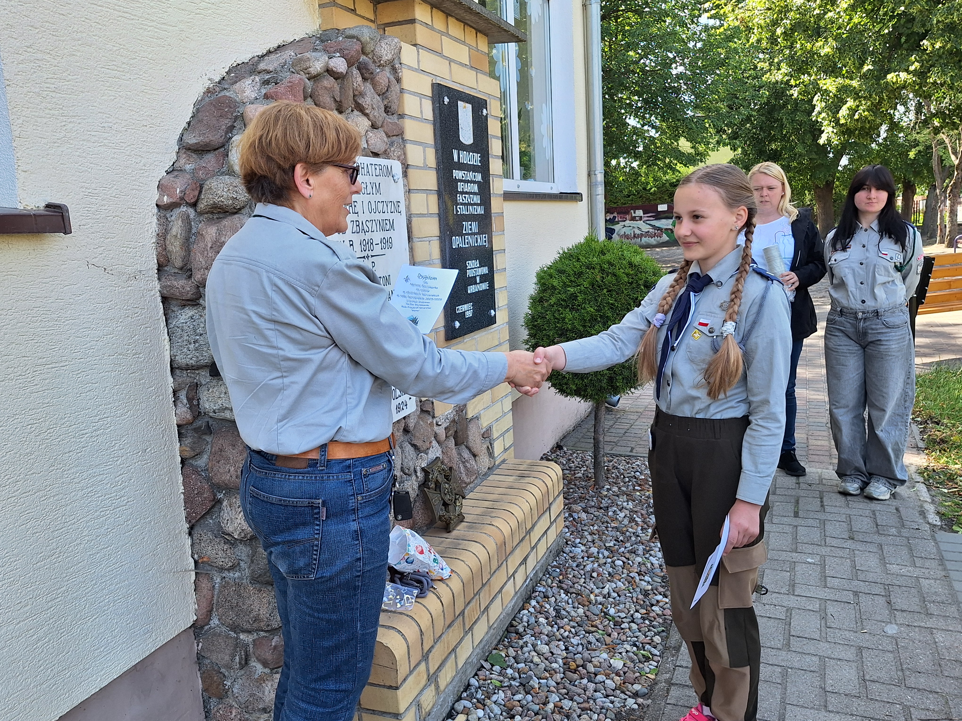 Zdjęcie z wydarzenia Obietnica Zucha  i  Przyrzeczenie Harcerskie w Urbanowie